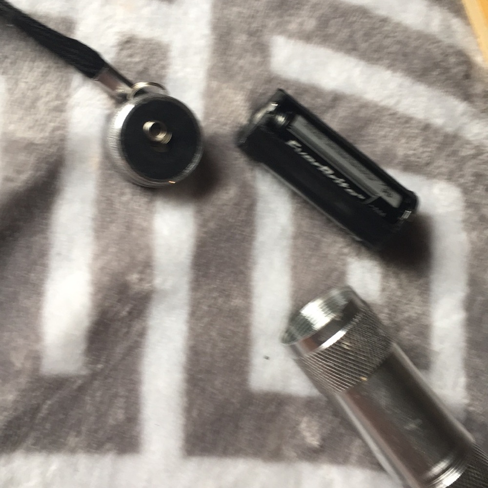 Flashlight - Picture 7 of 7